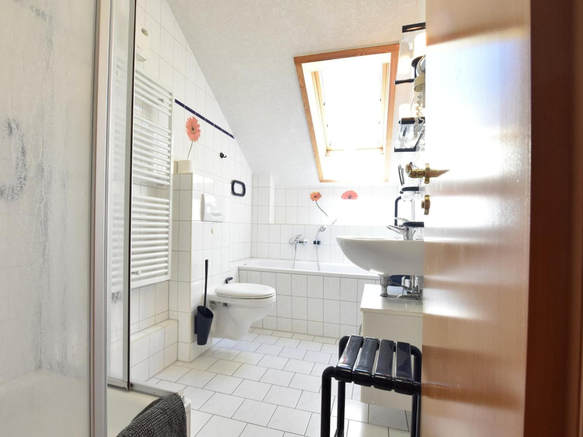 Beautiful Apartment In Rerik With Garden Near Sea Екстер'єр фото